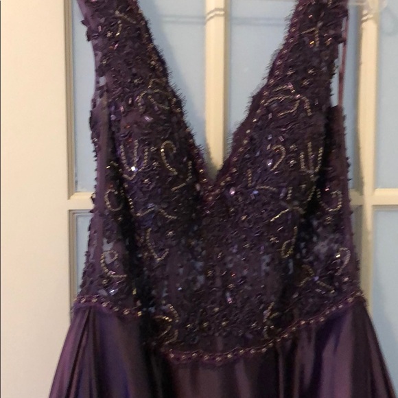 Formal/Prom dress - Picture 1 of 6